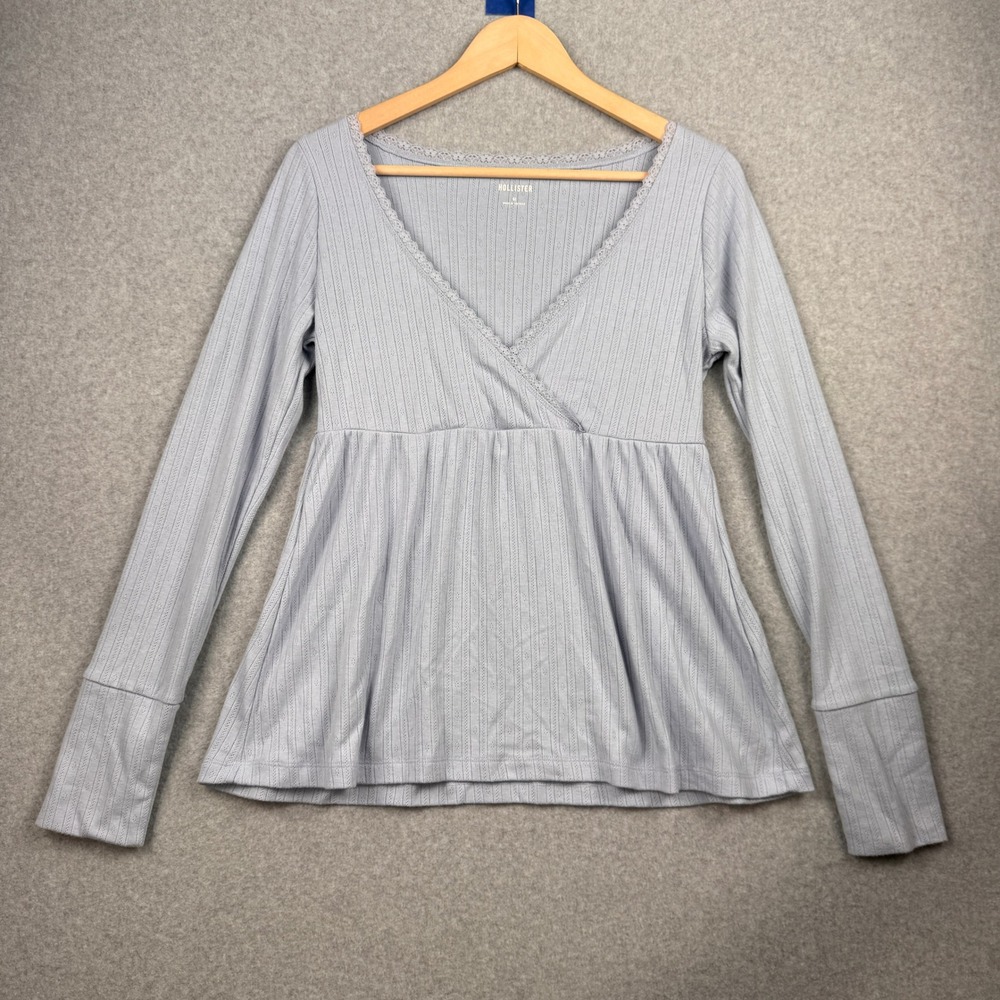 Hollister Top Womens Medium Light Blue Pointelle Babydoll Lace V Neck Y2K Style